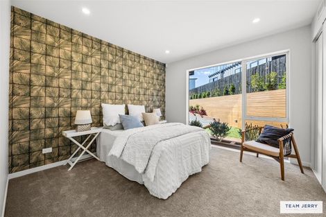 Photo of property in 4 Seawind Way, Hobsonville, 0616