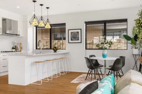 Photo of property in 7 O Ruamano Crescent, Pukekohe, 2120