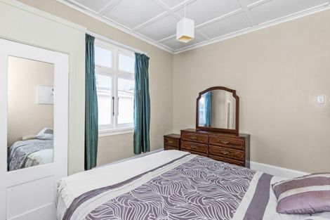 Photo of property in 33 Bowling Road, Greenmeadows, Napier, 4112