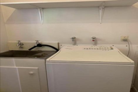 Photo of property in 41 Archers Road, Hillcrest, Auckland, 0629