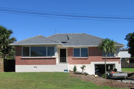 Photo of property in 3 Fowey Avenue, Te Atatu South, Auckland, 0610