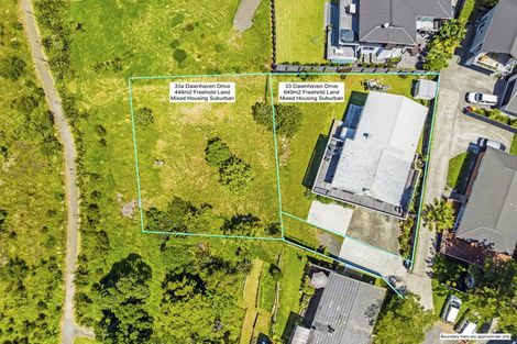 Photo of property in 33a Dawnhaven Drive, Te Atatu Peninsula, Auckland, 0610