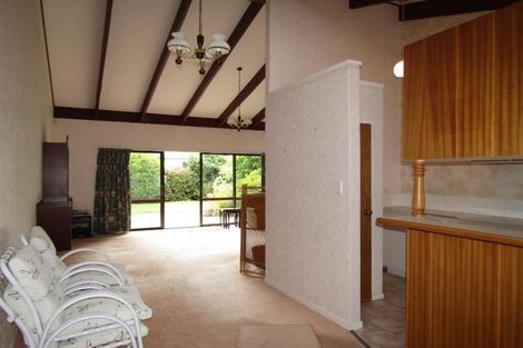 Photo of property in 10 Reeves Road, Acacia Bay, Taupo, 3330
