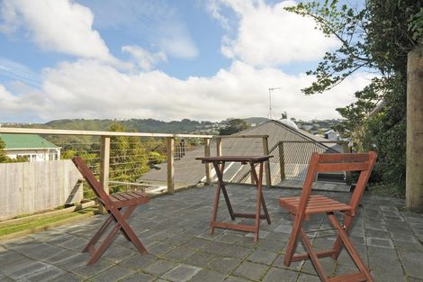 Photo of property in 132a Kelburn Parade, Kelburn, Wellington, 6012