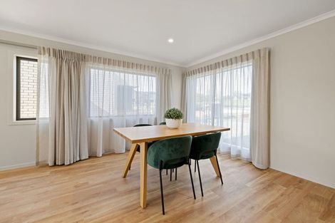 Photo of property in 19 Kakariki Lane, Rototuna North, 3210