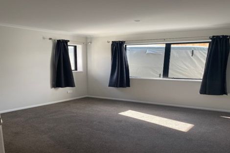Photo of property in 310a Lakes Boulevard, Pyes Pa, Tauranga, 3112