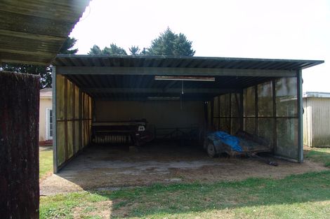 Photo of property in 4 Hattersley Grove, Churton Park, Wellington, 6037