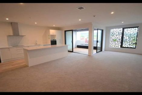 Photo of property in 202/2u Onepu Road, Kilbirnie, Wellington, 6022