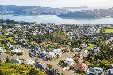 Photo of property in 2 Glengavel Grove, Papakowhai, Porirua, 5024