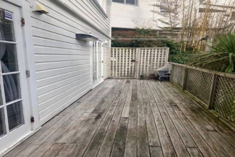 Photo of property in 32 Upland Road, Kelburn, Wellington, 6012