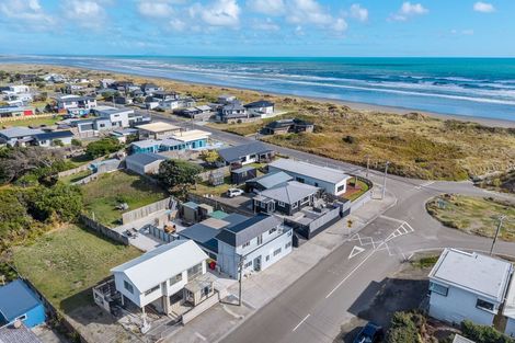 Photo of property in 16 Ocean Beach Street, Foxton Beach, Foxton, 4815