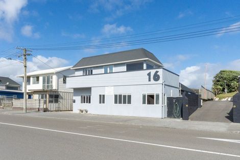 Photo of property in 16 Ocean Beach Street, Foxton Beach, Foxton, 4815