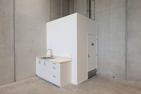 Photo of property in 55 Whati Lane, Henderson, Auckland, 0612