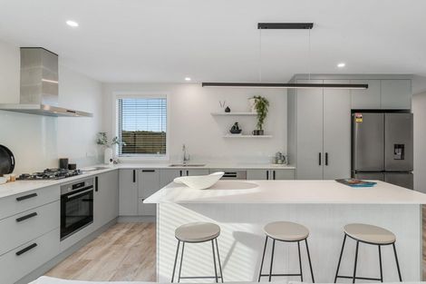 Photo of property in 34 Metoriti Crescent, Karaka, 2124