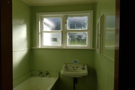 Photo of property in 32 Alfredton Road, Eketahuna, 4900