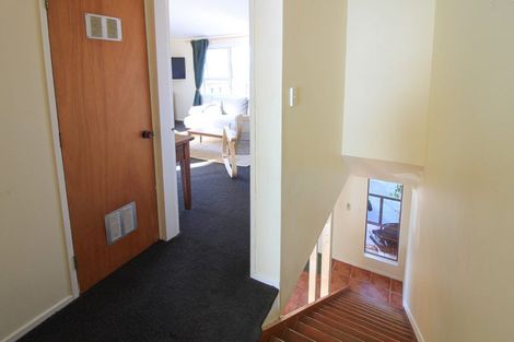 Photo of property in 30f4 Lyall Parade, Lyall Bay, Wellington, 6022