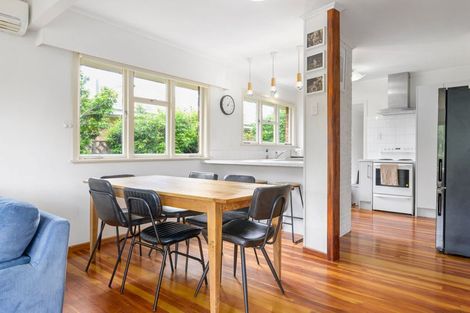 Photo of property in 5 Warwick Avenue, St Andrews, Hamilton, 3200