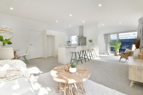 Photo of property in 17a Hatton Road, Orewa, 0931