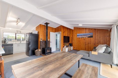 Photo of property in 9a Heretaunga Square, Silverstream, Upper Hutt, 5019