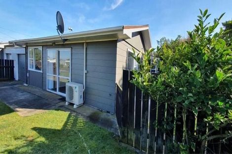 Photo of property in 27b Karewa Street, Castlecliff, Whanganui, 4501