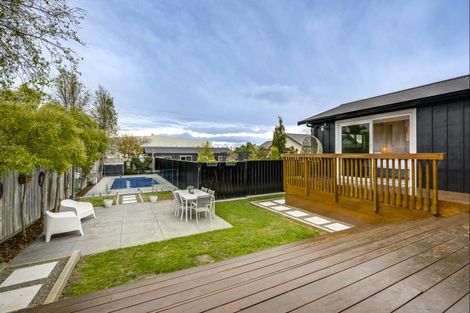 Photo of property in 51 Napier Road, Havelock North, 4130