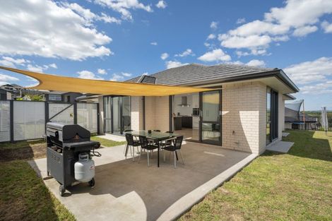Photo of property in 4 Oyster Place, Omokoroa, 3114