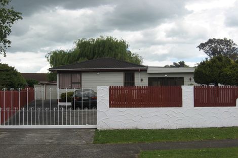 Photo of property in 3 Poutini Place, Manurewa, Auckland, 2102