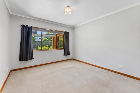 Photo of property in 3 Dresdan Court, Hokowhitu, Palmerston North, 4410