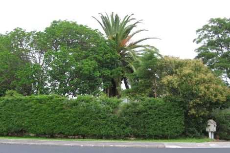 Photo of property in 4/284 Glenfield Road, Glenfield, Auckland, 0629