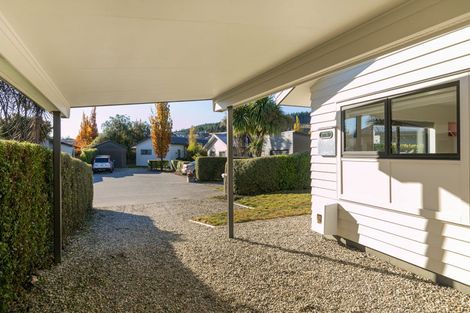 Photo of property in 8 Pukeko Place, Wanaka, 9305