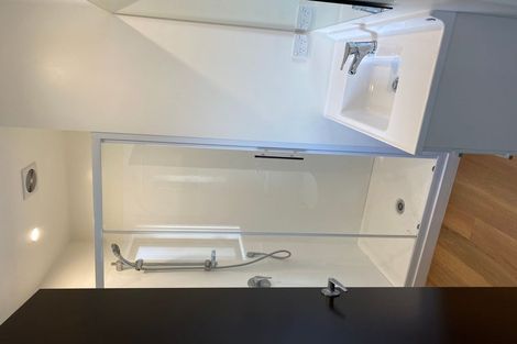 Photo of property in 19 Kingfisher Crescent, Albert Town, Wanaka, 9305