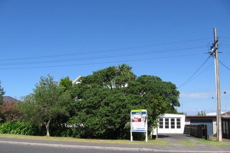 Photo of property in 1/6 County Road, Torbay, Auckland, 0630
