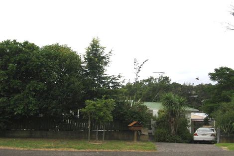 Photo of property in 51 Lauderdale Road, Birkdale, Auckland, 0626