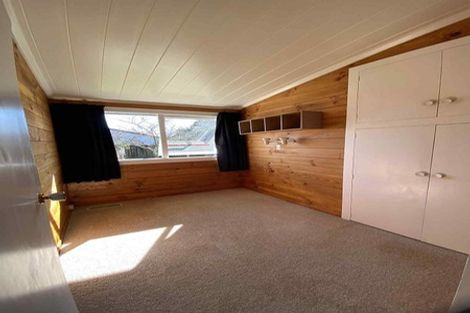 Photo of property in 8-8a Walton Avenue, Waikanae, 5036