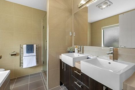 Photo of property in 81b Fairview Avenue, Fairview Heights, Auckland, 0632