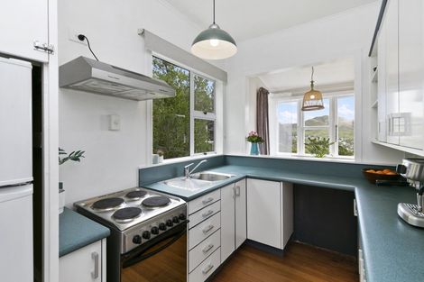 Photo of property in 147 Cockayne Road, Khandallah, Wellington, 6035