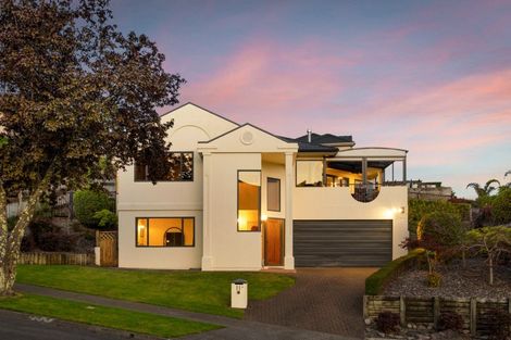 Photo of property in 11a Cumberland Rise, Taradale, Napier, 4112