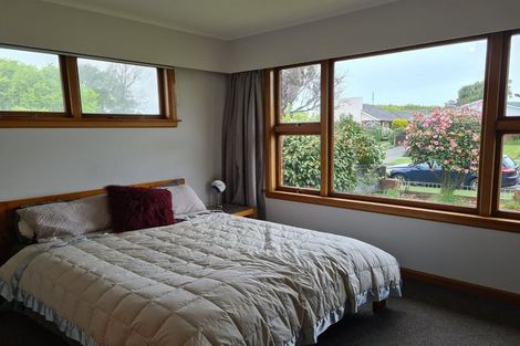 Photo of property in 33 Toorak Avenue, Avonhead, Christchurch, 8042