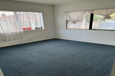 Photo of property in 2 Henwood Road, Mangere East, Auckland, 2024