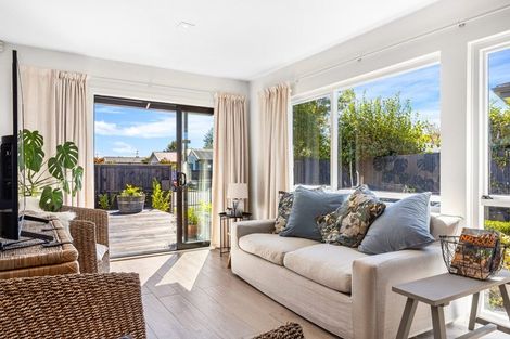 Photo of property in 1/98 Perry Street, Papanui, Christchurch, 8053