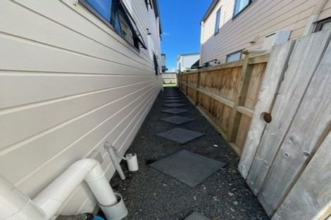 Photo of property in 16 Minhas Road, Papakura, 2110