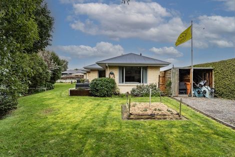 Photo of property in 37a Douglas Road, Amberley, 7410