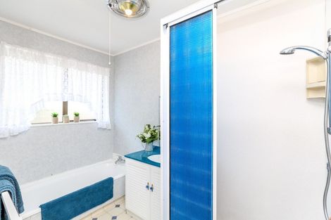 Photo of property in 13 Karamu Street, Strandon, New Plymouth, 4312