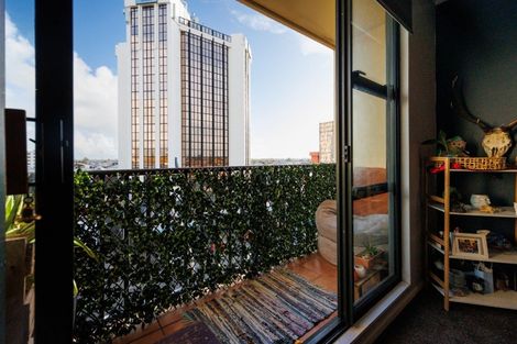 Photo of property in Maddison Apartments, 3/6a Queen Street, Palmerston North, 4410