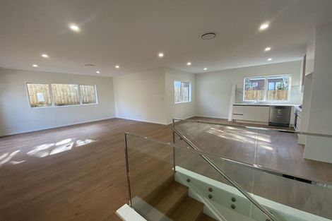 Photo of property in 11a Flavia Close, Torbay, Auckland, 0630