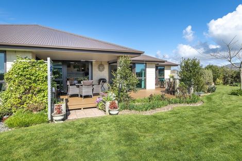 Photo of property in 10 Gladys Place, Levin, 5510