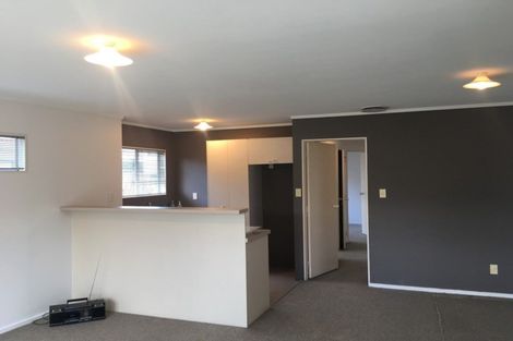 Photo of property in 10a Simpson Road, Ranui, Auckland, 0612