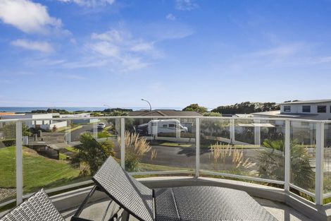 Photo of property in 16 Nadine Stanton Drive, Bell Block, New Plymouth, 4312
