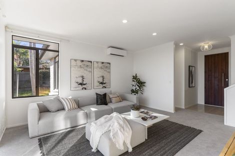 Photo of property in 11c Glendhu Road, Bayview, Auckland, 0629