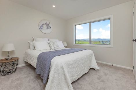 Photo of property in 29 Emerald Avenue, Rosehill, 2113